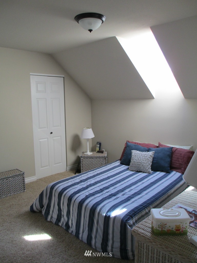 6445 Cooper Point Road Northwest Olympia, WA 98502 - Photo 20 of 25 Gallery Image 20