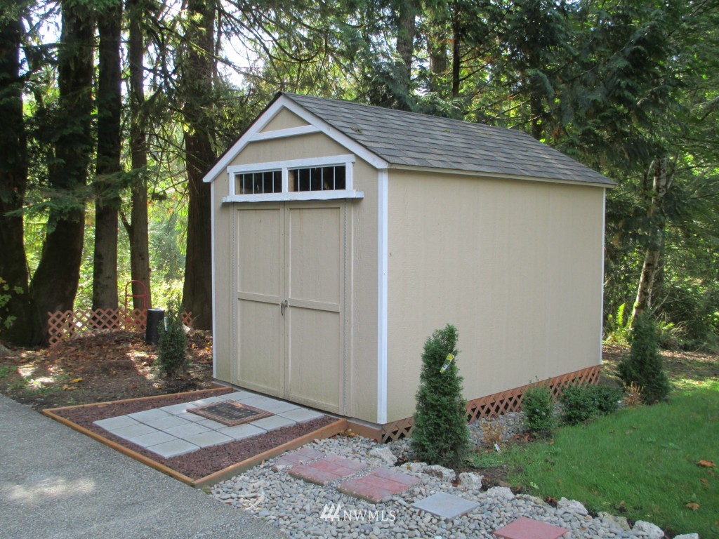 6445 Cooper Point Road Northwest Olympia, WA 98502 - Photo 5 of 25 Gallery Image 5