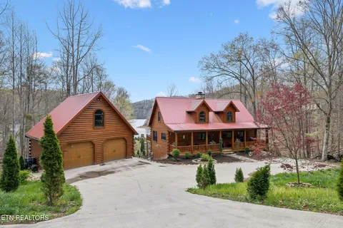 $1,500,000 | 514 Bluff View Road, New Tazewell, TN 37825