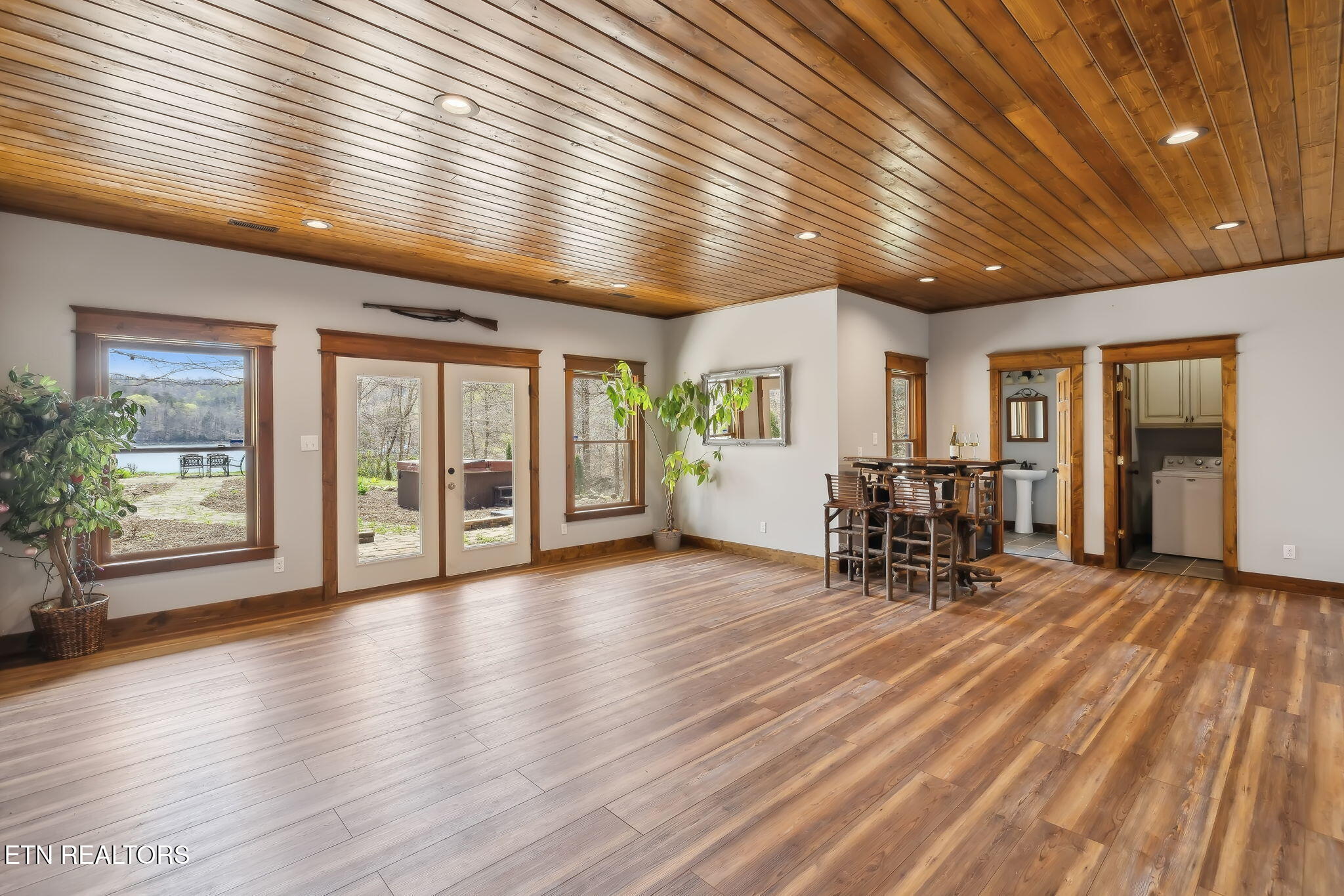 514 Bluff View Road New Tazewell, TN 37825 - Photo 24 of 55 70-web-or-mls-514 bluff view rd - 070