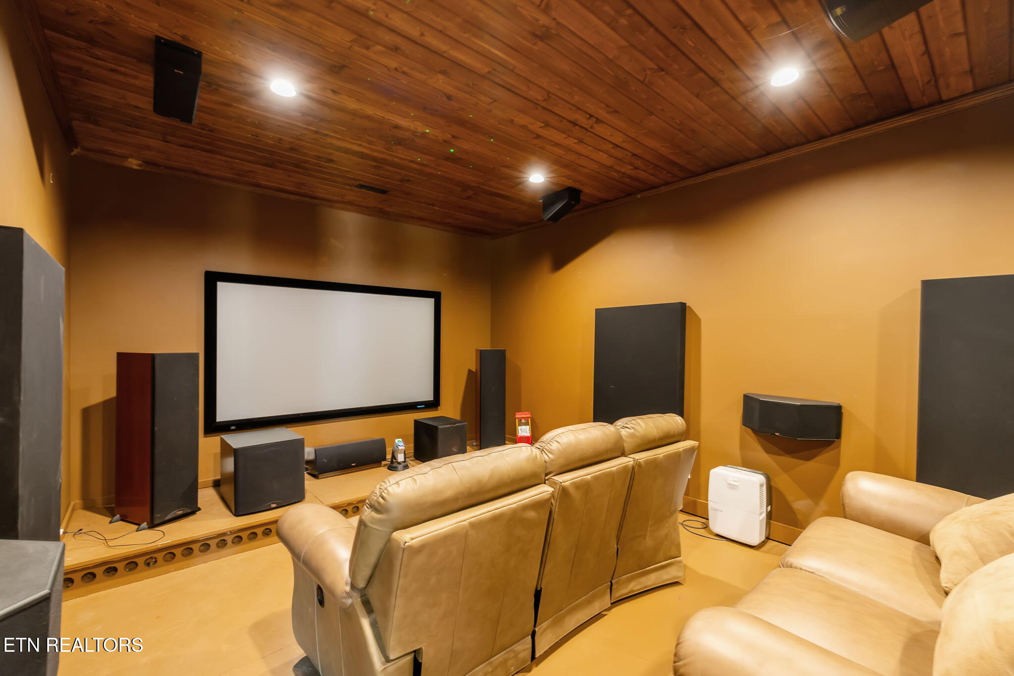 514 Bluff View Road New Tazewell, TN 37825 - Photo 25 of 55 71-web-or-mls-514 bluff view rd - 071