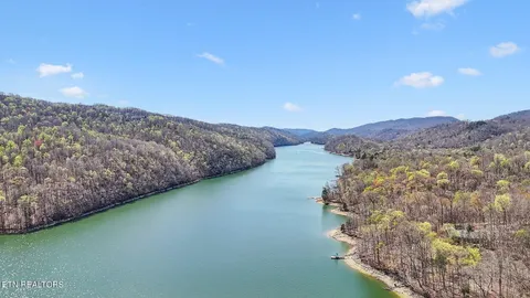 $1,500,000 | 514 Bluff View Road, New Tazewell, TN 37825