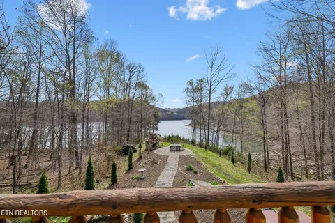 $1,500,000 | 514 Bluff View Road, New Tazewell, TN 37825
