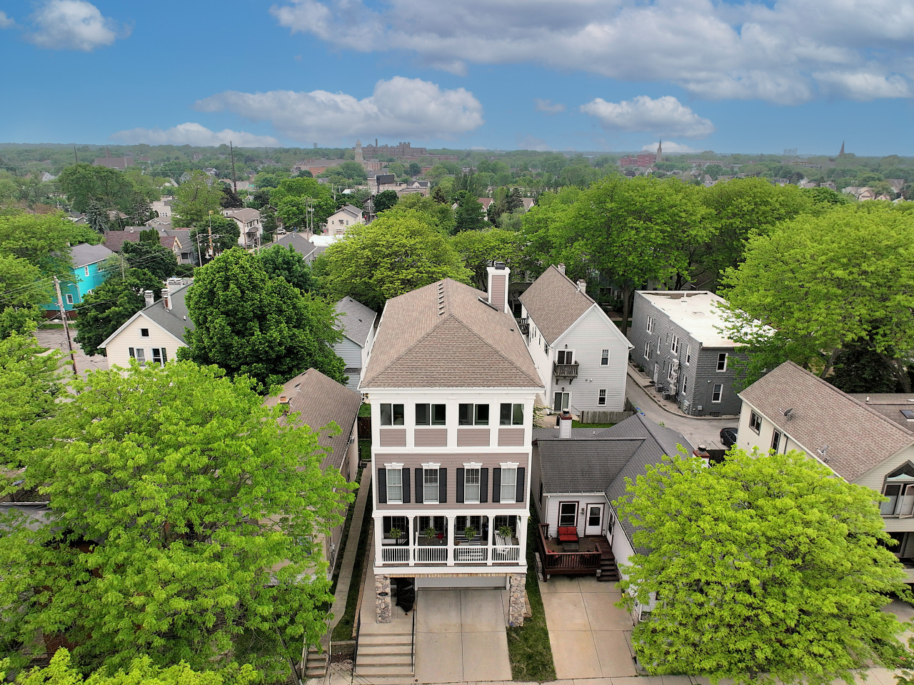2425 South Superior Street Milwaukee, WI 53207 - Photo 34 of 47 Exterior