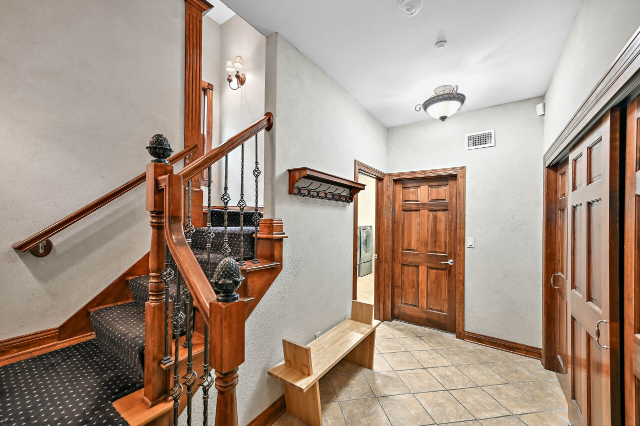 2425 South Superior Street Milwaukee, WI 53207 - Photo 35 of 47 Entrance off garage