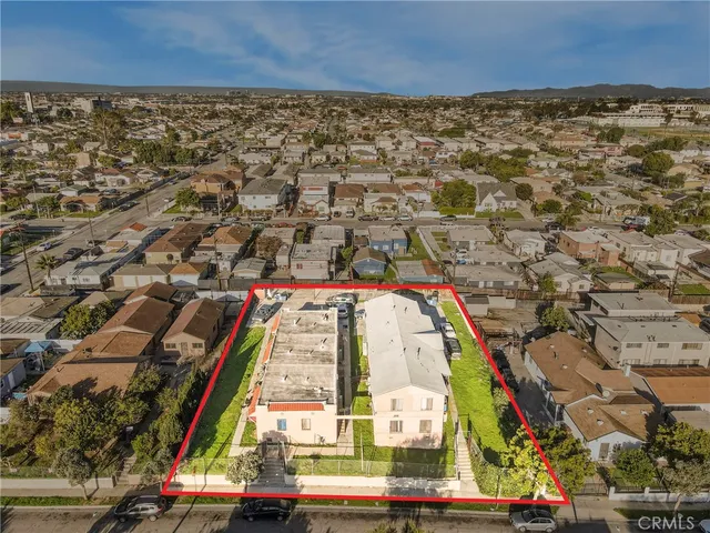 $1,050,000 | 11137 7 Van Buren Avenue, Los Angeles, CA 90044