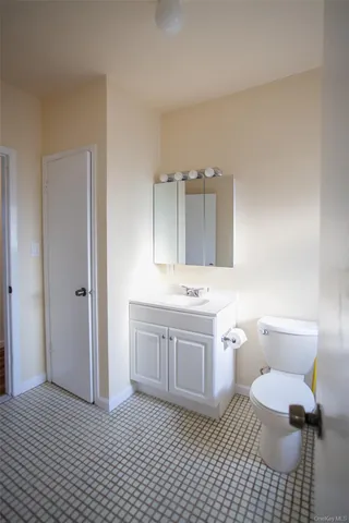 $4,500 | 35 West Olive Street, Long Beach, NY 11561