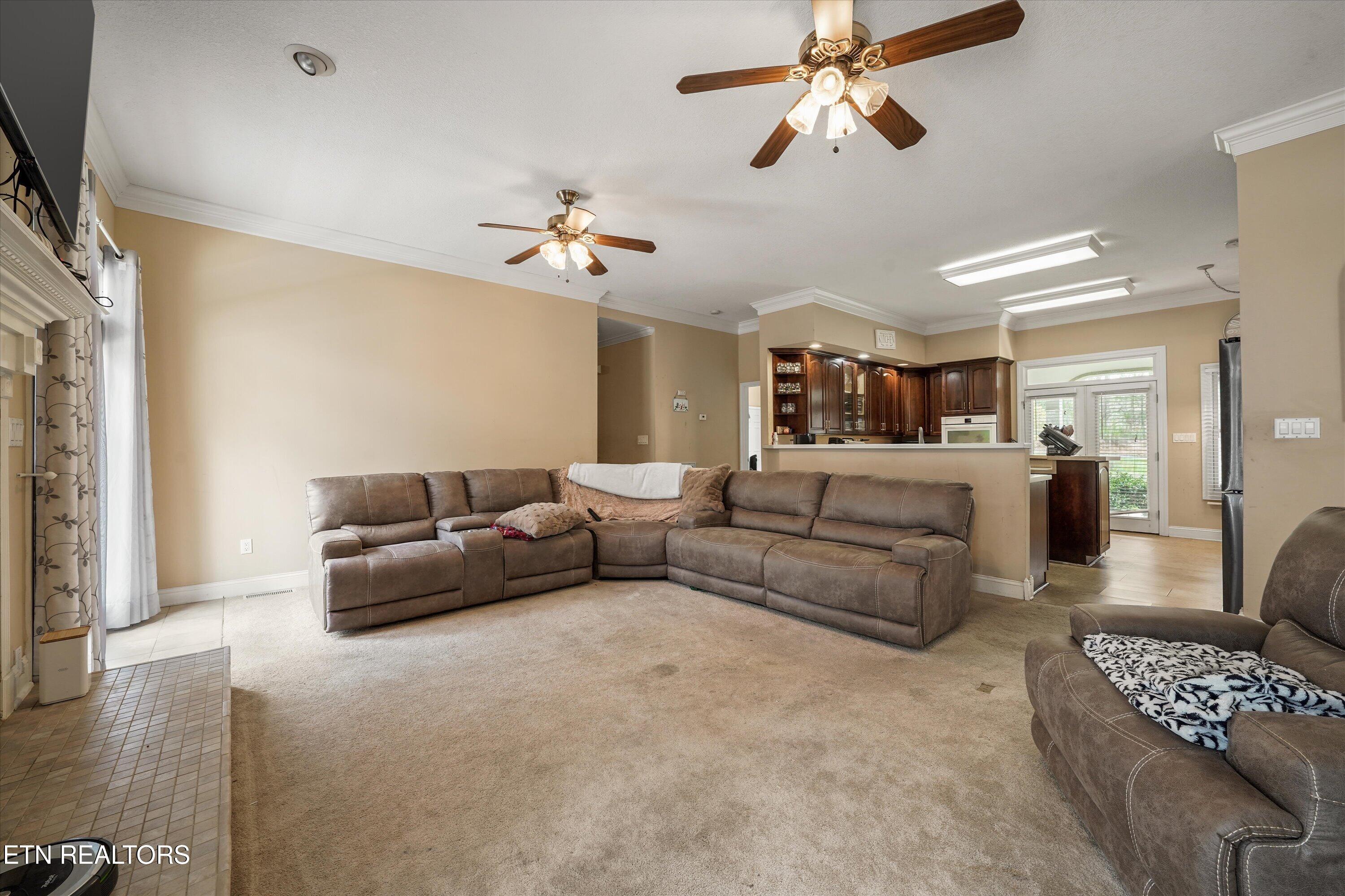 117 Cooper Road Tallassee, TN 37878 - Photo 14 of 51 Living Area