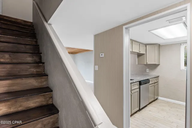 $2,000 | 6901 North Lagoon Drive, Unit 1, Panama City, FL 32408