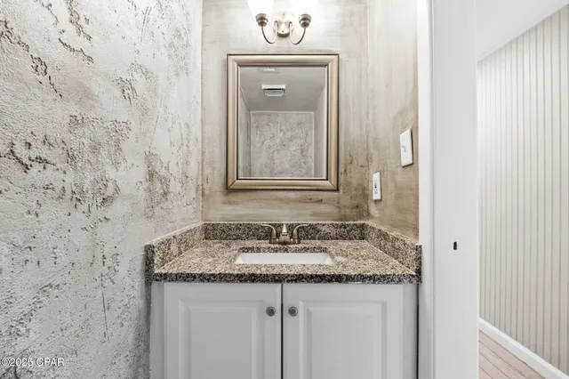 $2,000 | 6901 North Lagoon Drive, Unit 1, Panama City, FL 32408