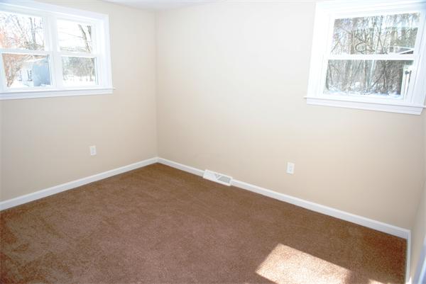 106 Raymond Road Marlborough, MA 01752 - Photo 13 of 21 Gallery Image 13