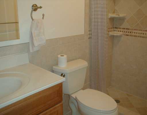 19 Windsor Road West Jupiter, FL 33469 - Photo 4 of 6 Additional Photo