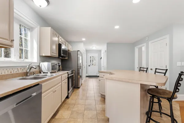 $549,900 | 516 Falmouth Road, Windham, ME 04062