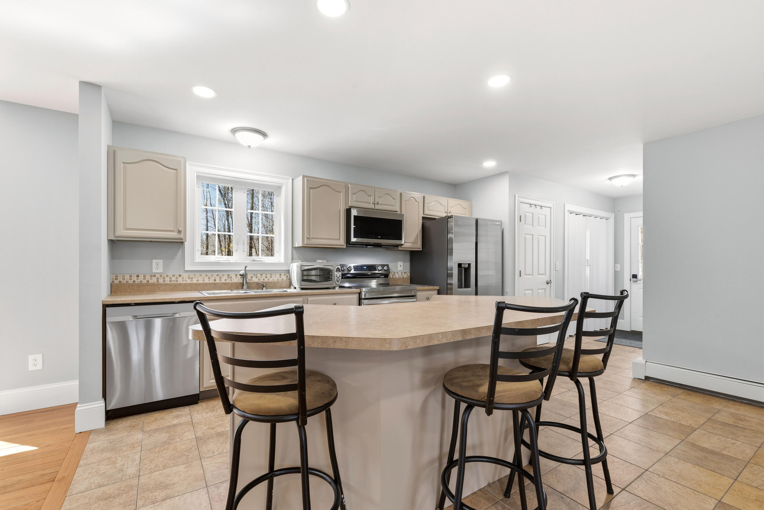 516 Falmouth Road Windham, ME 04062 - Photo 13 of 35 516 falmouth rd windham, me 04062, usa-