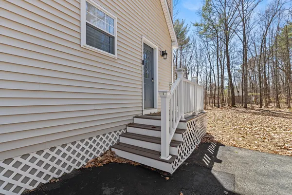 $549,900 | 516 Falmouth Road, Windham, ME 04062