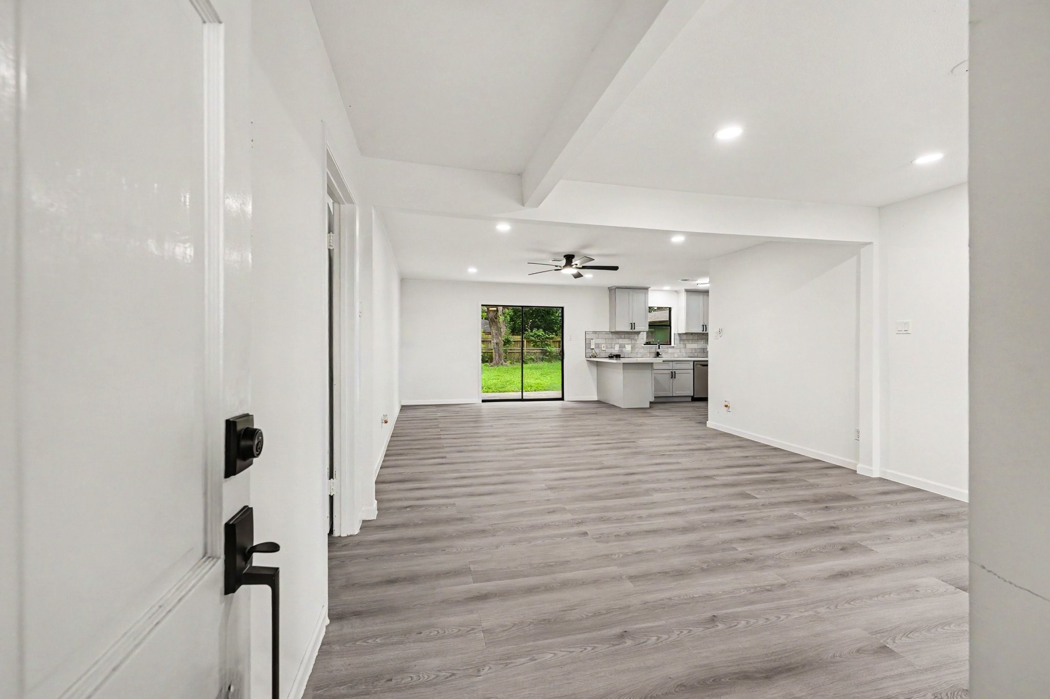 7607 Grape Street Houston, TX 77074 - Photo 4 of 42