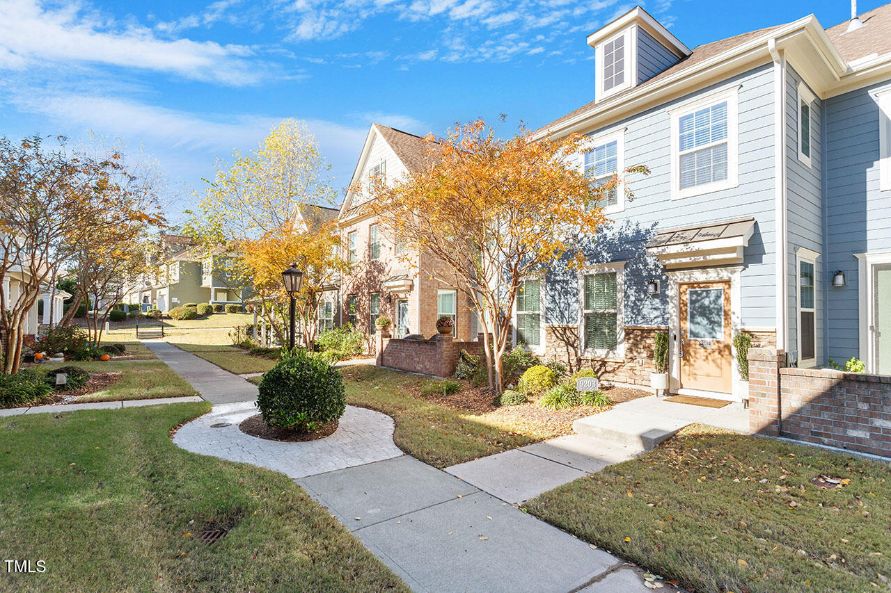9203 Giralda Walk Raleigh, NC 27617 - Photo 2 of 43 9203 Giralda Walk_02