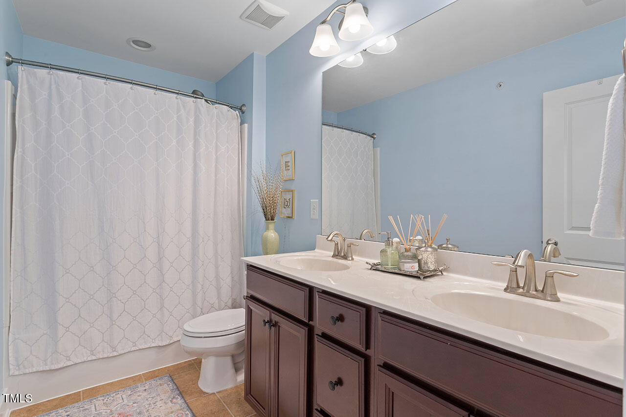 9203 Giralda Walk Raleigh, NC 27617 - Photo 34 of 43 9203 Giralda Walk_34