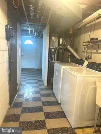 a view of a storage & utility room
