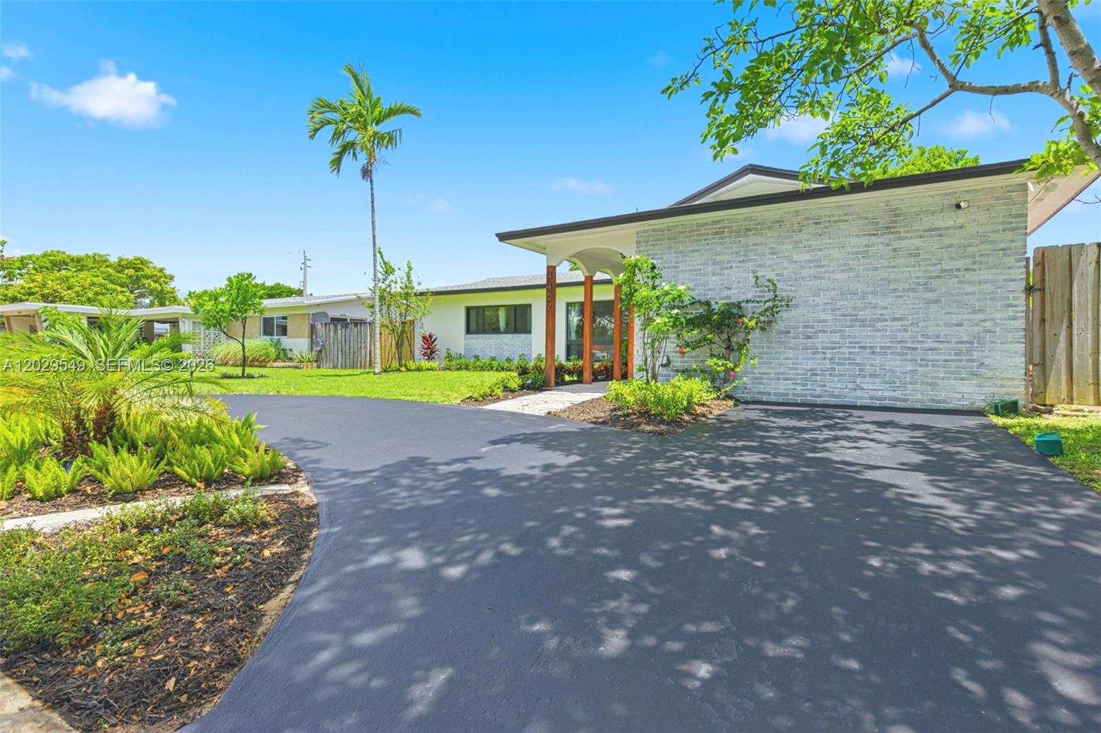 4407 West Park Road Hollywood, FL 33021 - Photo 8 of 65