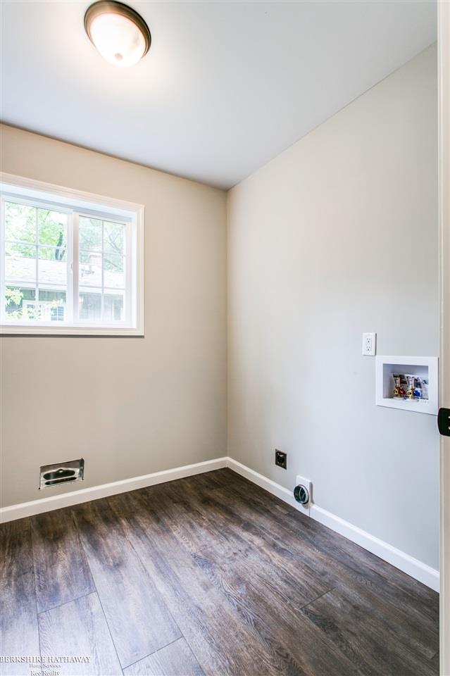 3126 Mt Vernon Road Port Huron, MI 48060 - Photo 10 of 22 31351177-9.JPG