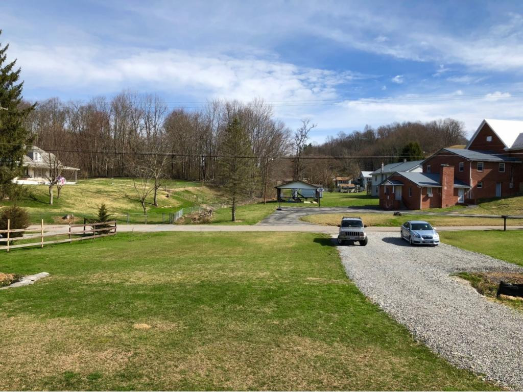 6911 Dale Branch Road Wise, VA 24293 - Photo 23 of 36 Front Yard