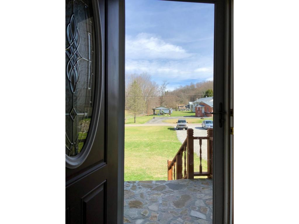 6911 Dale Branch Road Wise, VA 24293 - Photo 3 of 36 Come on in