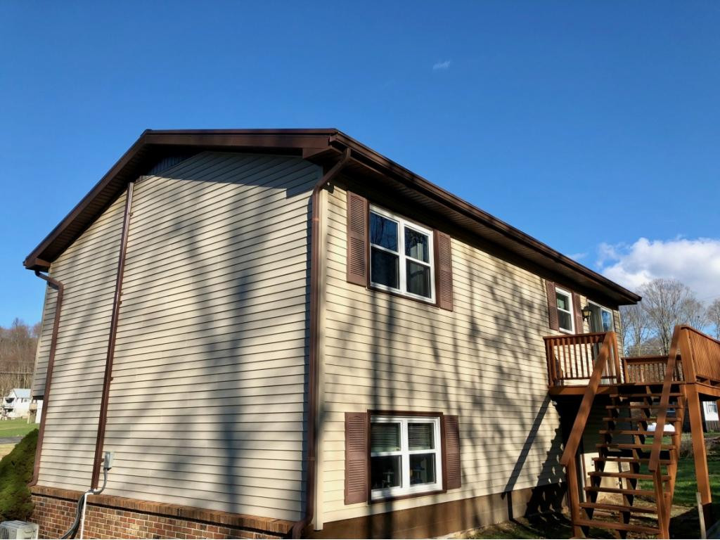 6911 Dale Branch Road Wise, VA 24293 - Photo 31 of 36 New Vinyl Siding