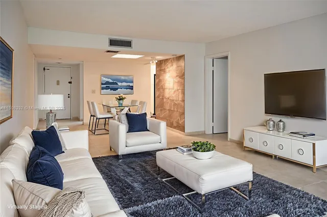 $319,000 | 16175 Golf Club Road, Unit 308, Weston, FL 33326