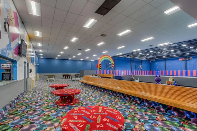 $319,000 | 16175 Golf Club Road, Unit 308, Weston, FL 33326