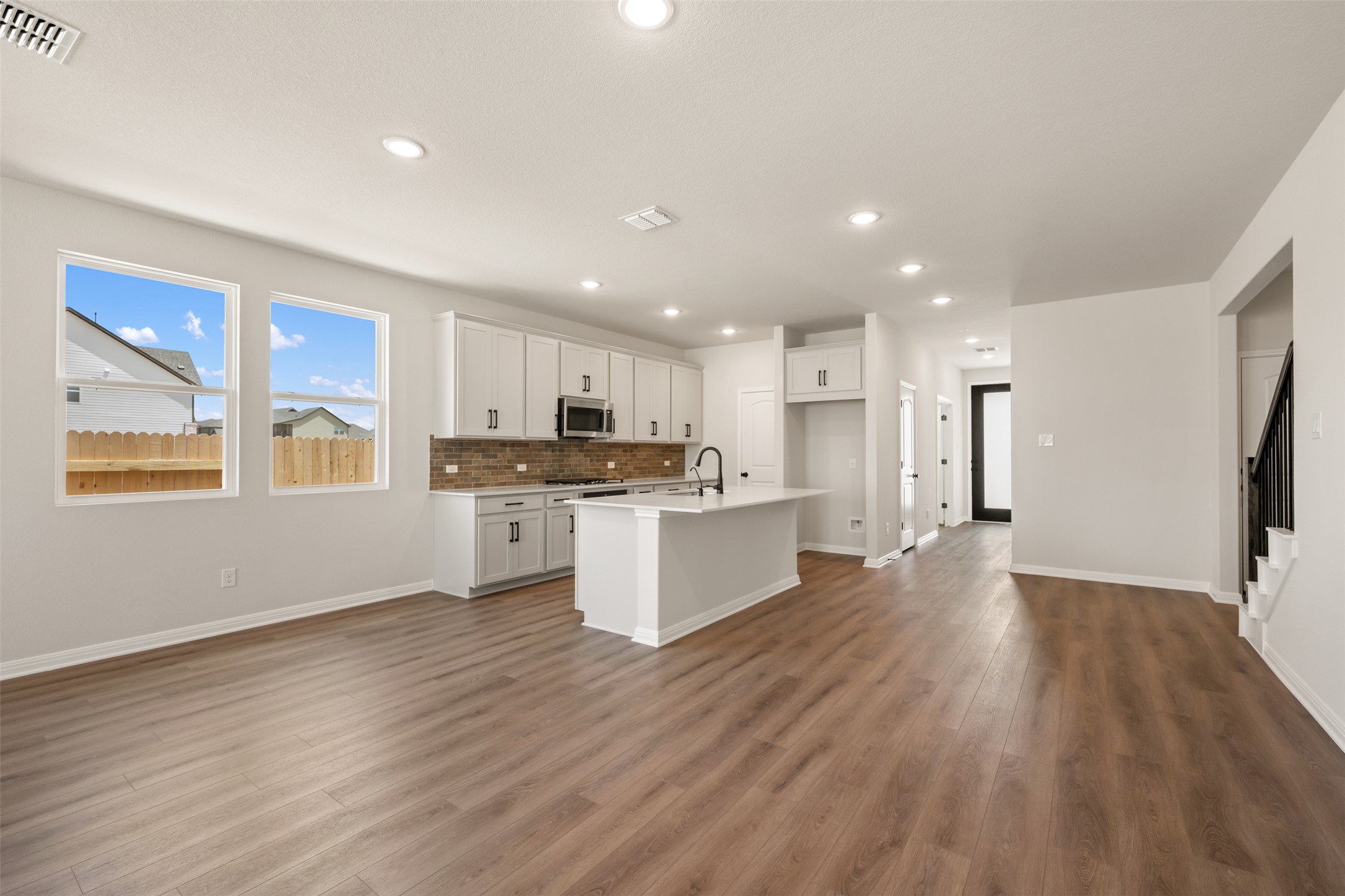 113 Jans Way Georgetown, TX 78626 - Photo 21 of 37