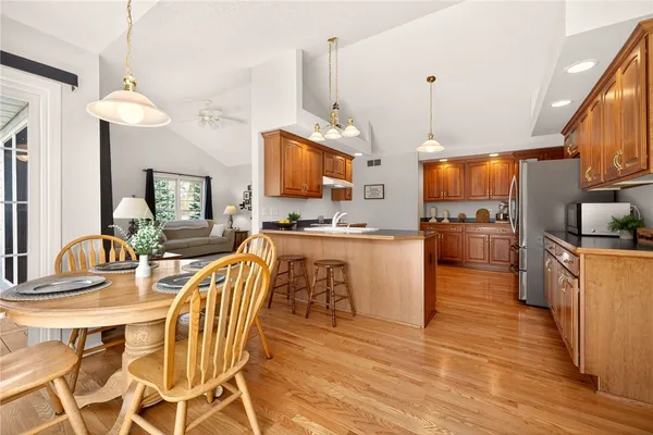 $519,900 | 41 Broadmoor Trail, Perinton, NY 14450