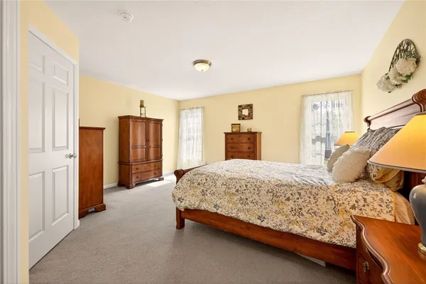 $519,900 | 41 Broadmoor Trail, Perinton, NY 14450