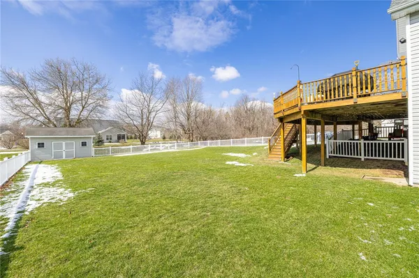 $519,900 | 41 Broadmoor Trail, Perinton, NY 14450