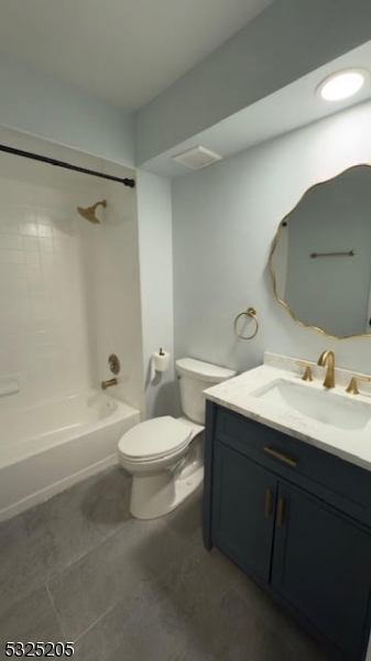 257 Kingbird Court Three Bridges, NJ 08887 - Photo 14 of 21 a bathroom with a toilet a sink a mirror a bathtub and vanity
