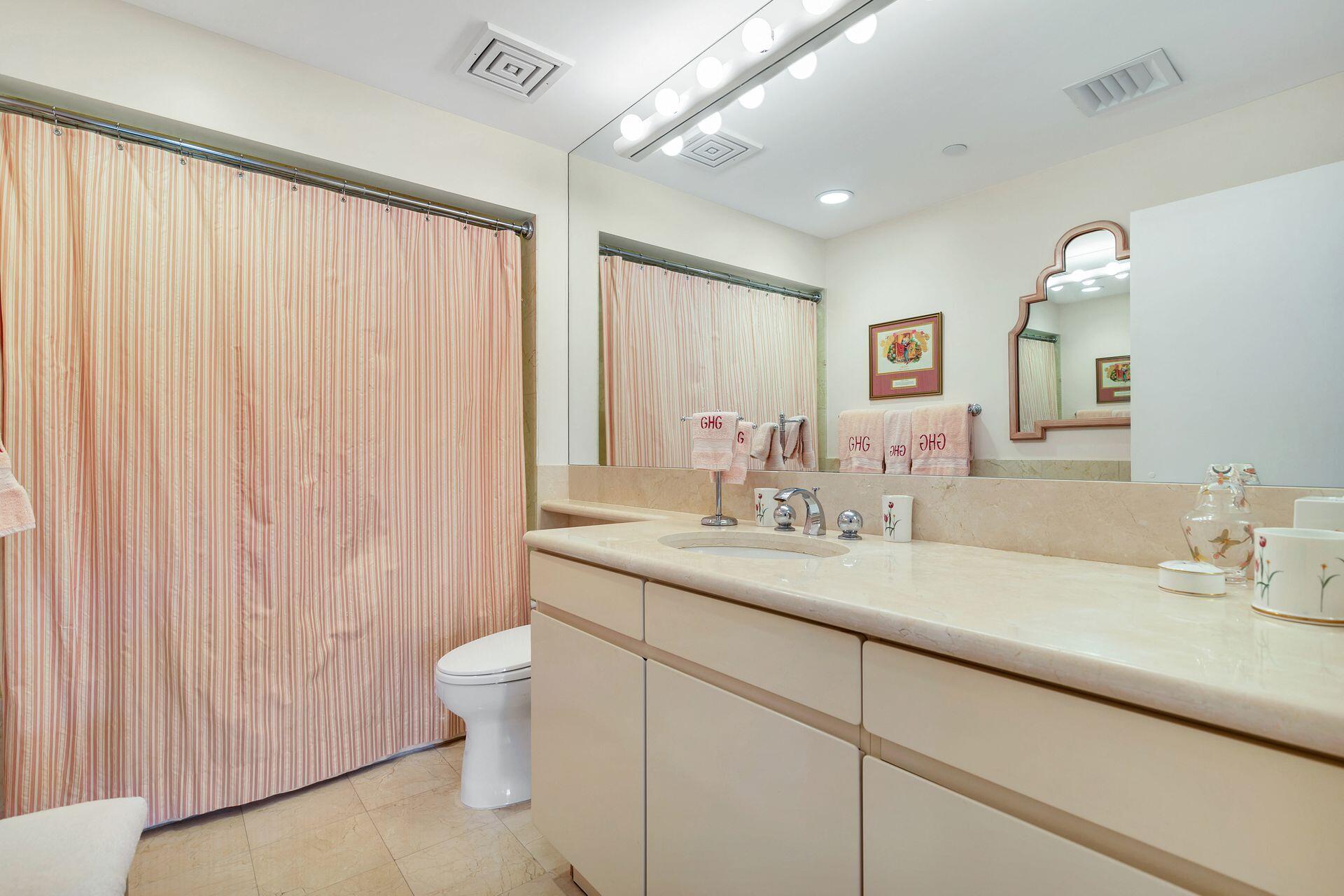 2 North Breakers Row, Unit ST1 Palm Beach, FL 33480 - Photo 17 of 37 19