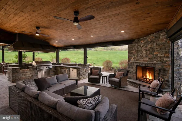 $1,250,000 | 4061 Saw Mill Road, Doylestown, PA 18902