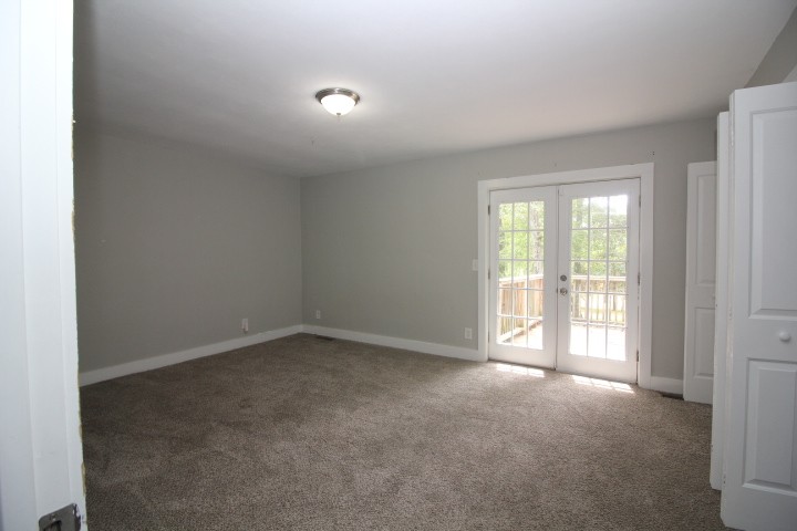 1176 Lafayette Road Clarksville, TN 37042 - Photo 12 of 29 Gallery Image 12