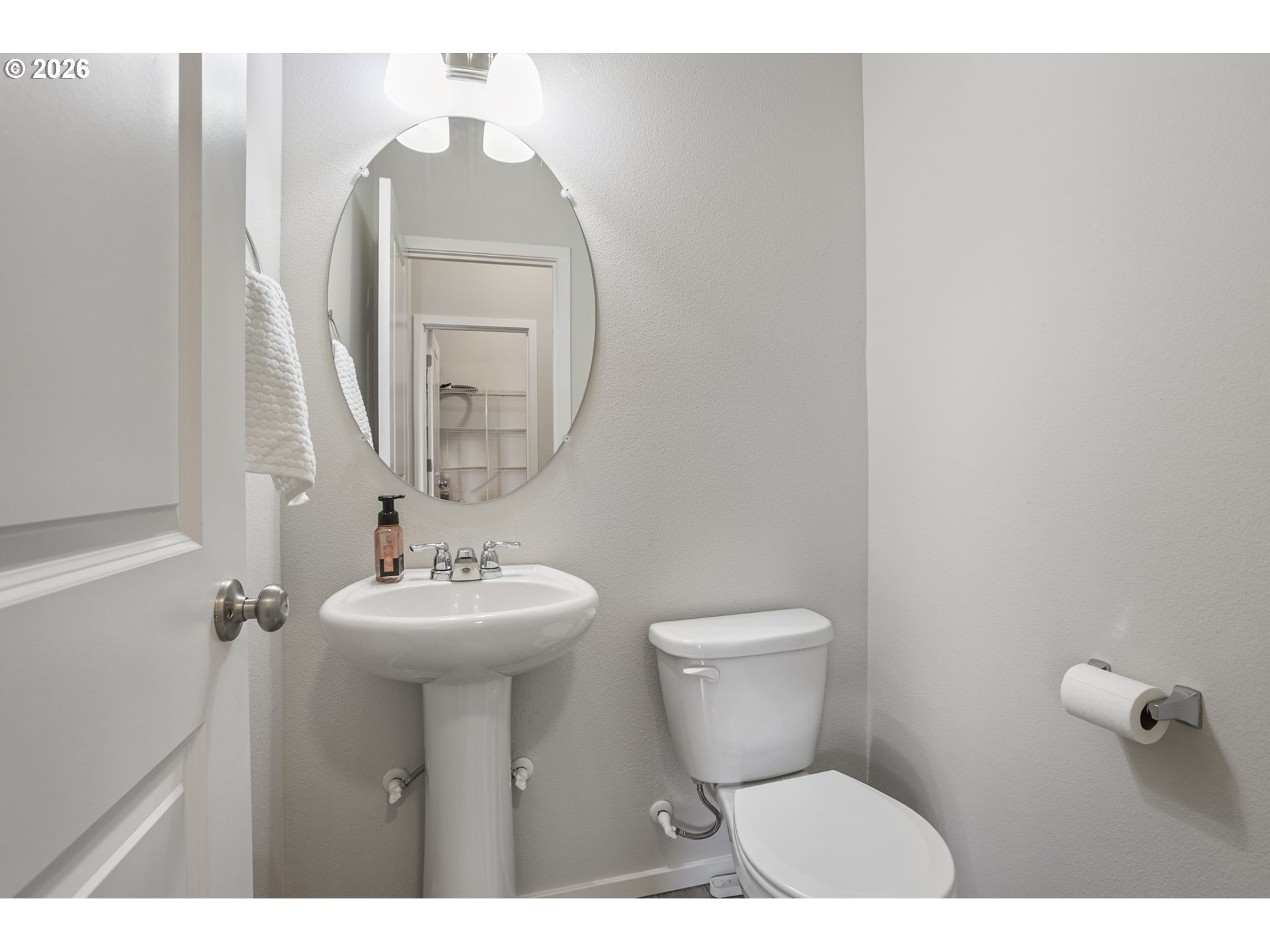 17379 Northwest Shackelford Road Portland, OR 97229 - Photo 19 of 44 Bathroom