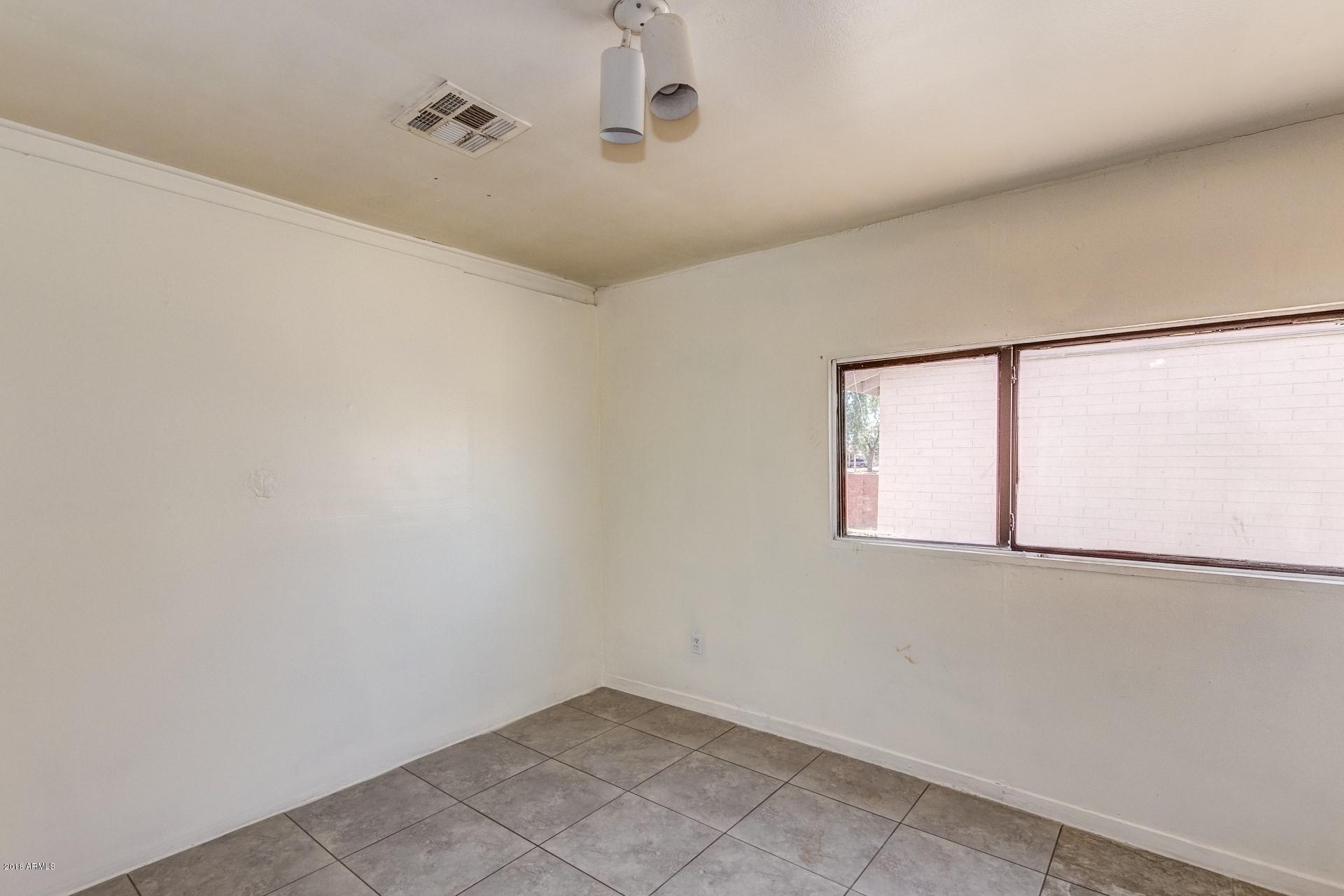 4836 West Osborn Road Phoenix, AZ 85031 - Photo 32 of 33 Osborn - 4836 (27)