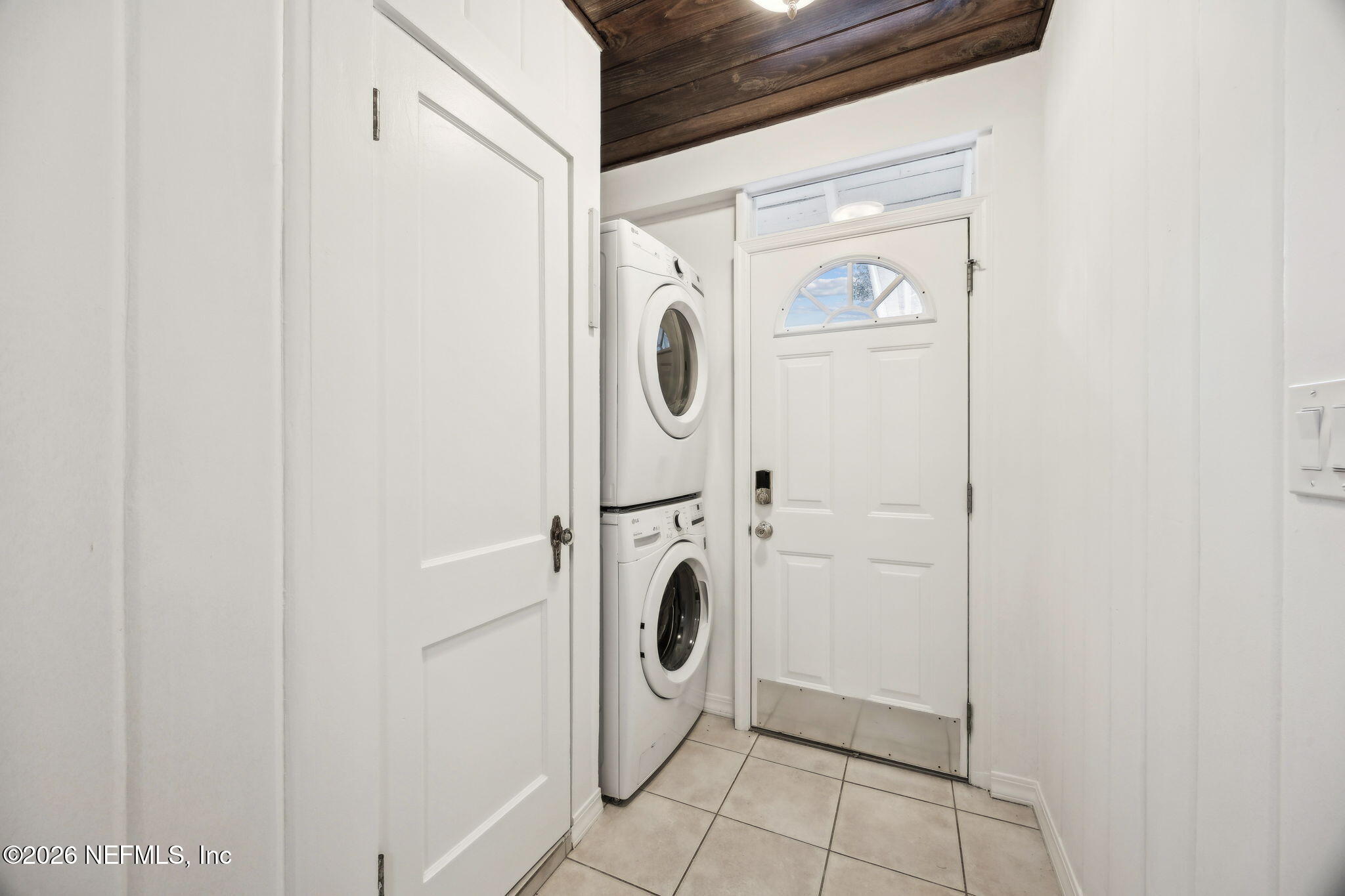 1626 Brookwood Road Jacksonville, FL 32207 - Photo 29 of 98 32-web-or-mls-1626 Brookwood Rd (22 of 5