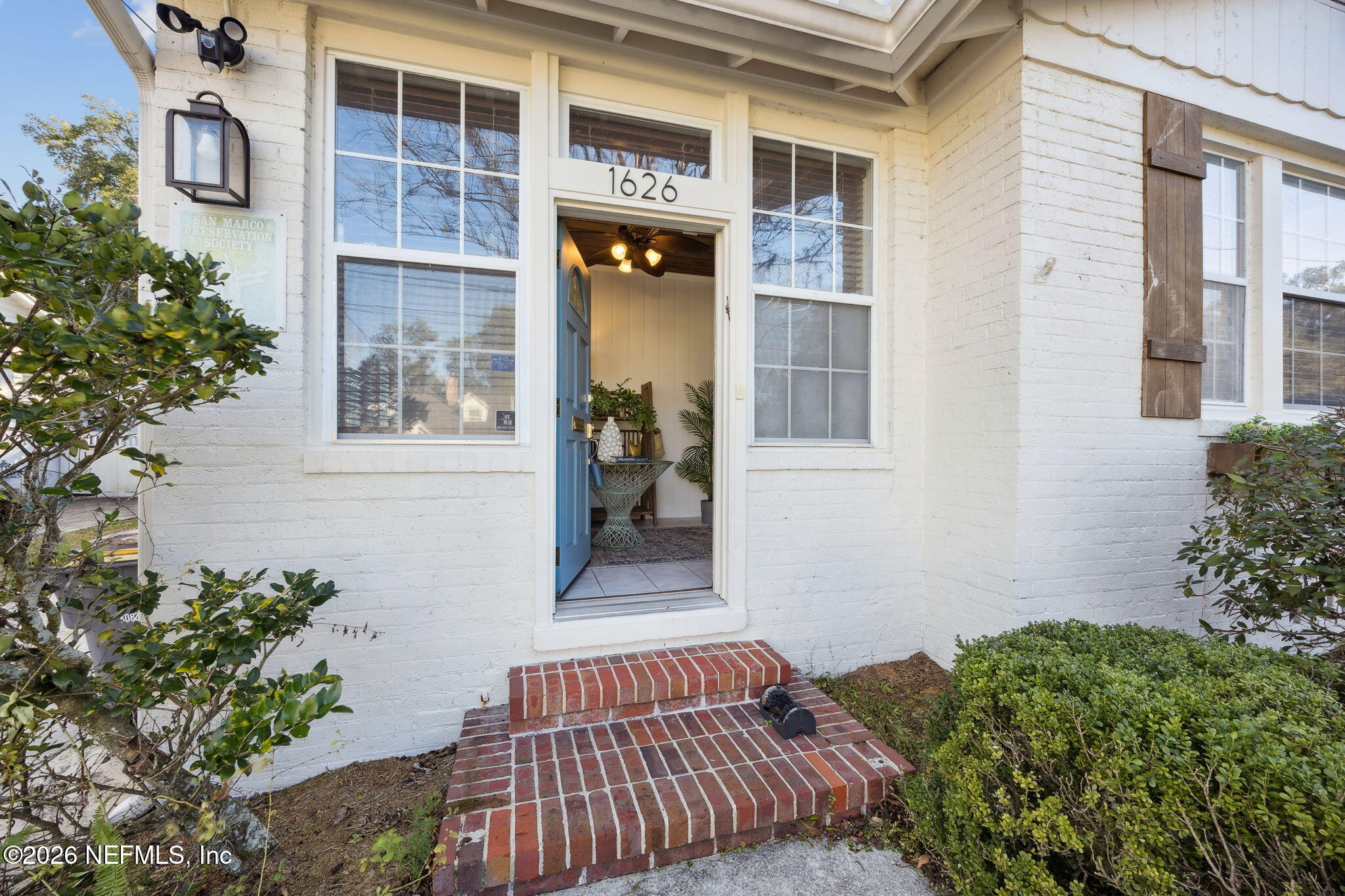 1626 Brookwood Road Jacksonville, FL 32207 - Photo 4 of 98 a view of front door of house