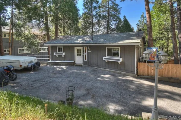 $423,999 | 770 Berne Drive, Crestline, CA 92325