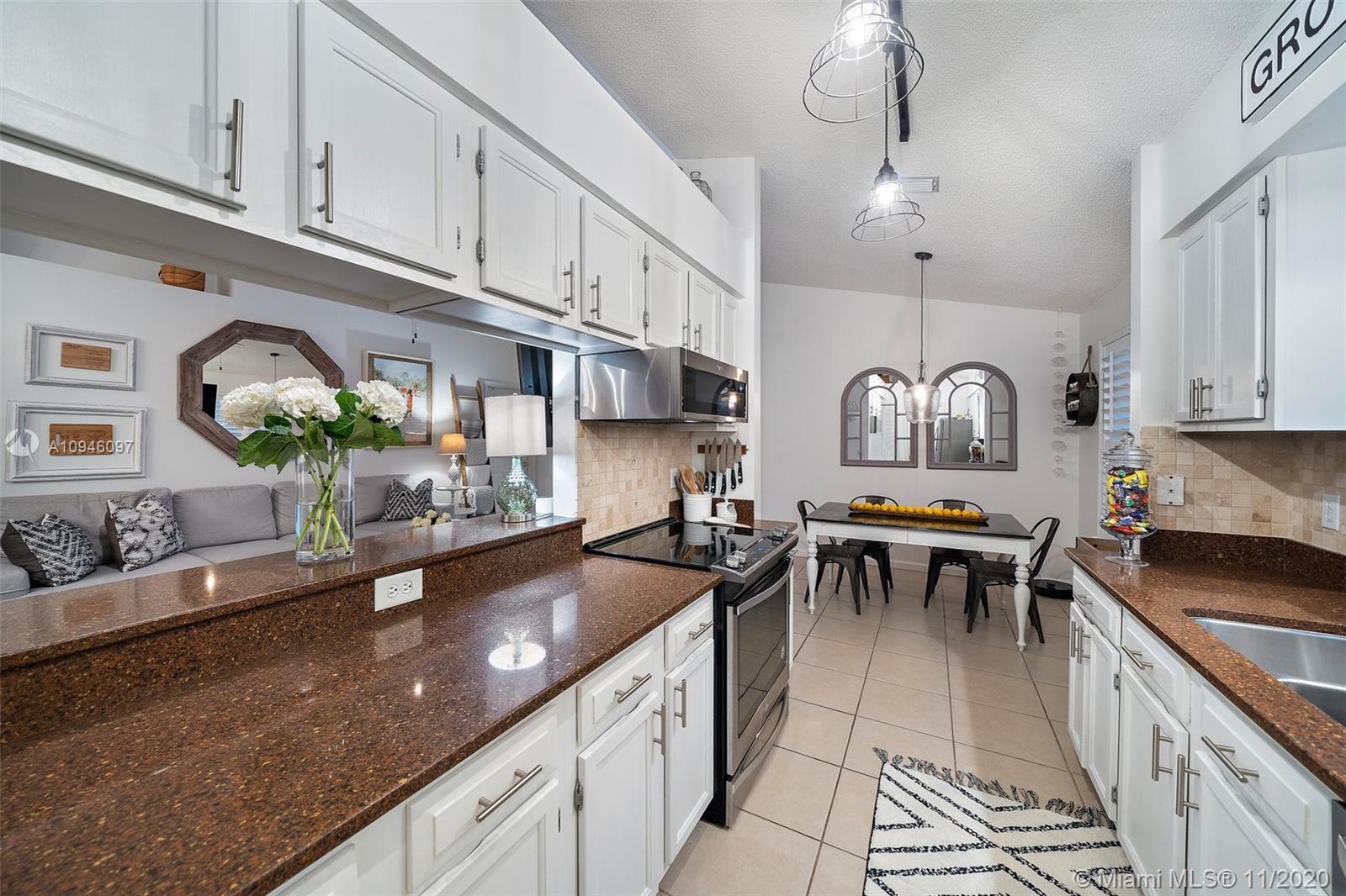 6135 Drake Street Jupiter, FL 33458 - Photo 9 of 20
