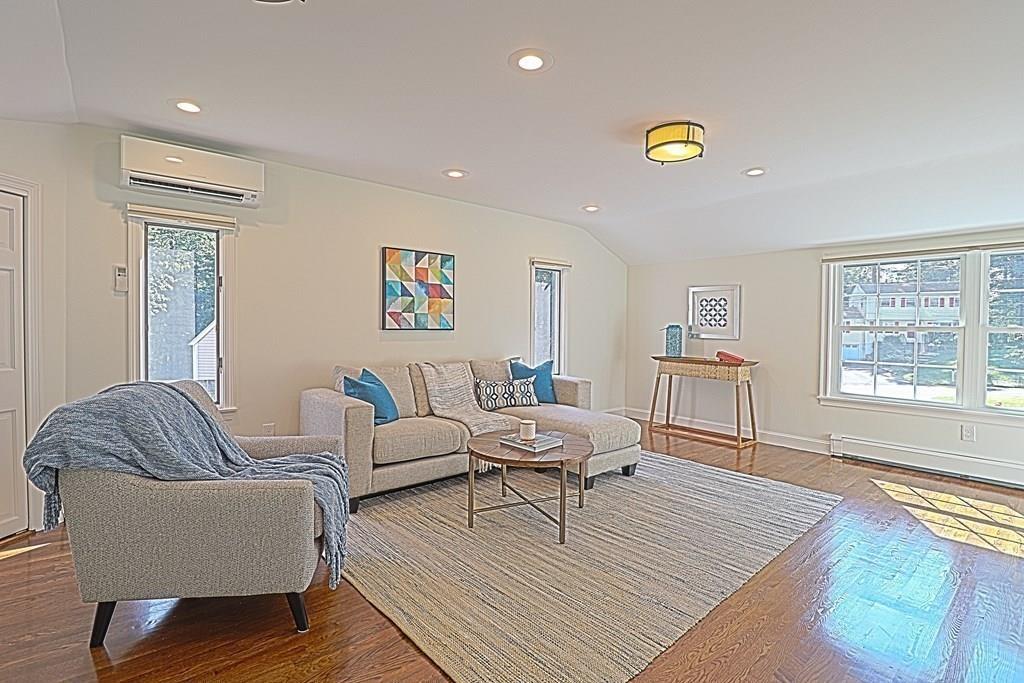 97 Alden Road Concord, MA 01742 - Photo 4 of 20 Gallery Image 4