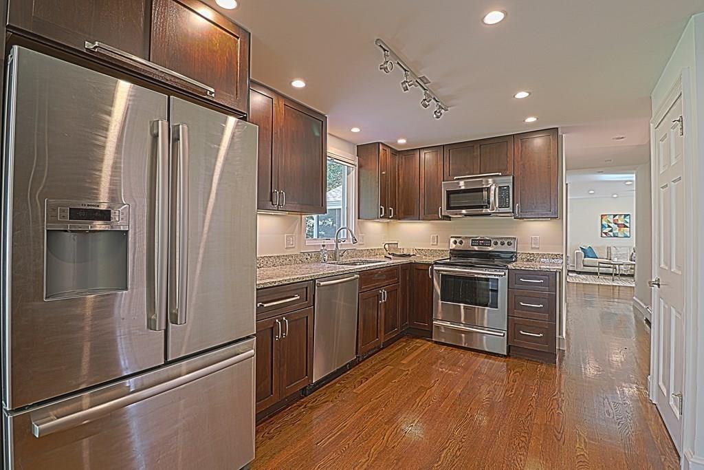 97 Alden Road Concord, MA 01742 - Photo 5 of 20 Gallery Image 5