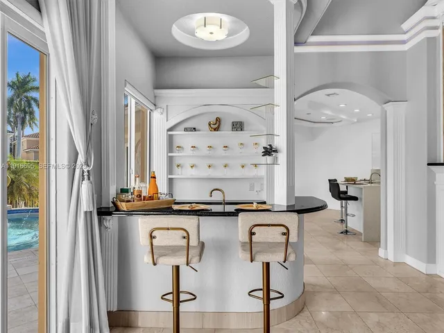 $13,595 | 922 Washington Street, Hollywood, FL 33019