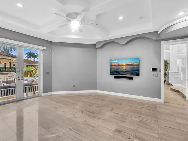 $13,595 | 922 Washington Street, Hollywood, FL 33019