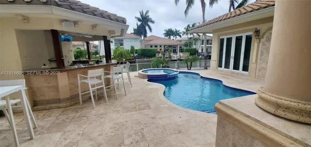 $13,595 | 922 Washington Street, Hollywood, FL 33019