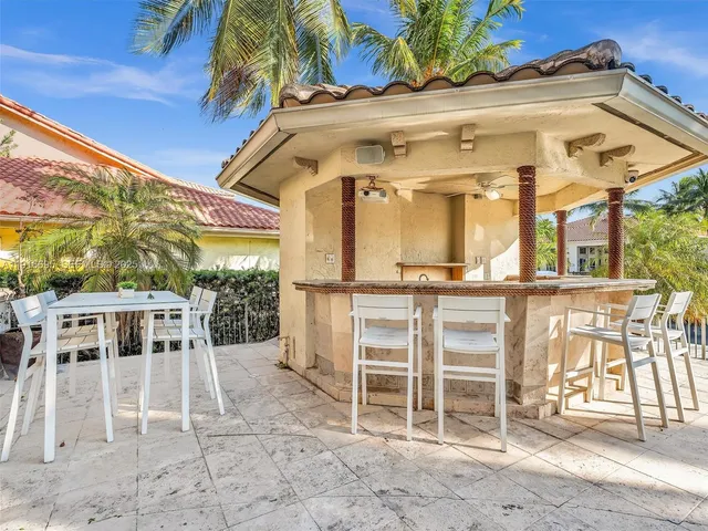 $13,595 | 922 Washington Street, Hollywood, FL 33019